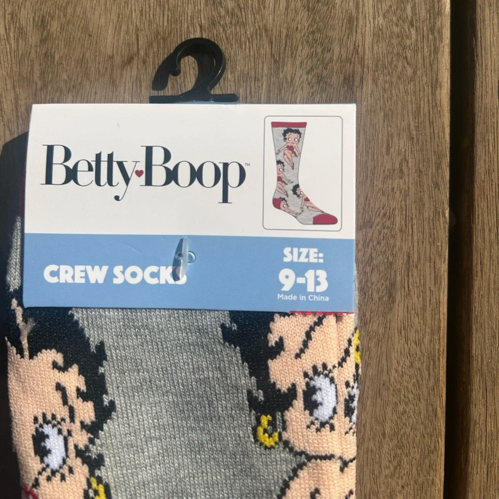 Betty Boop Crew Mid Calf Adult Full Toe Socks Novelty Gift OSFM 1 Pair Gray Red